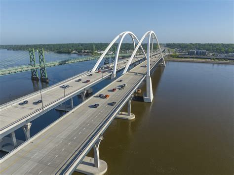 New Quad Cities bridge improves commuter and pedestrian connectivity | ASCE