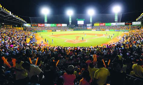 ¡SIN PRECEDENTES! Las Aguilas Cibaeñas planean poner gratis sus 10 mil asientos de bleachers y ...