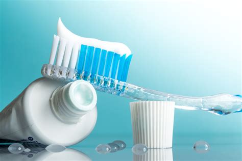 Are There Benefits to Using Fluoride-Free Toothpaste? | University of ...