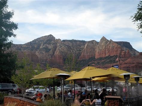 A Pet Friendly Hotel – Hilton Sedona Resort Sedona Resort, Pet Friendly Hotels, Family ...