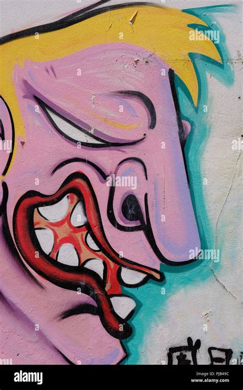 Graffiti murals artwork faces Stock Photo - Alamy