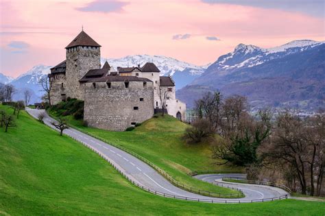 Ciekawostki - Liechtenstein - Szkoła Języka Niemieckiego Prestiż