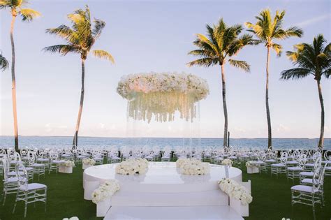 Real Wedding: Tropical Winter Wedding at The Breakers