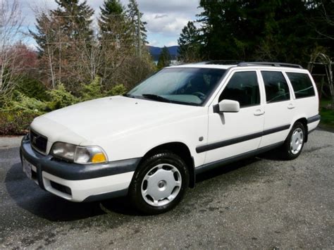 Volvo XC70 Cross Country AWD:picture # 10 , reviews, news, specs, buy car