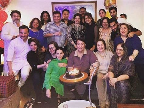 All At Once: 'Kapoor And Family' in Pic Shared by Rishi Kapoor - NDTV ...