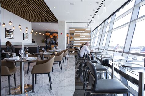 American Airlines' Fine Dining Room Is Extremely Fancy | TIME