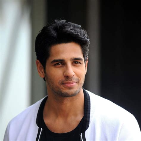 Sidharth Malhotra Biography