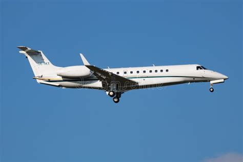 International Jet Management Embraer ERJ-135 Legacy 600 OE-IKT ...