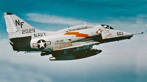 Douglas A-4 Skyhawk - FokkeRC