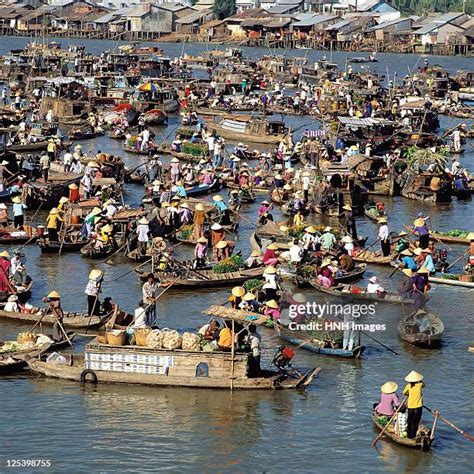 1,450 Vietnam Floating Market Stock Photos, High-Res Pictures, and ...