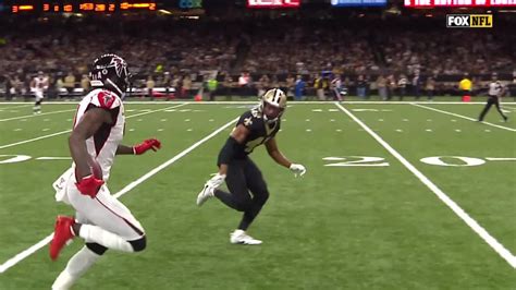 Highlight: Julio Jones for a MASSIVE catch and run