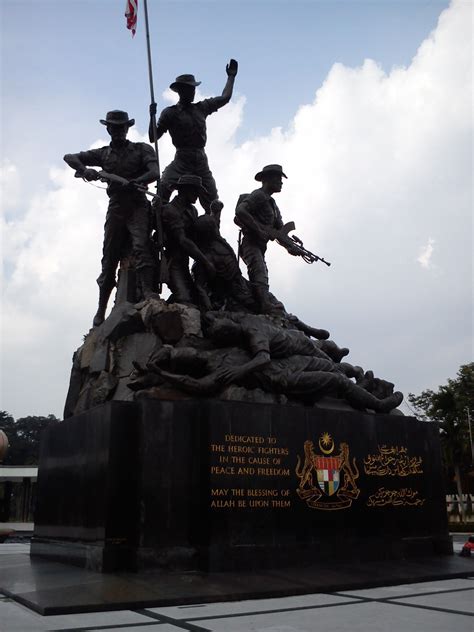 Gambar Tugu Negara Malaysia - NataleerusHurst