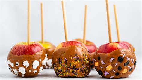 Halloween Caramel Apples Recipe