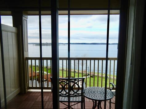 1000 Islands Harbor Hotel, Clayton NY: Overlooking the St. Lawrence Seaway | Getaway Mavens