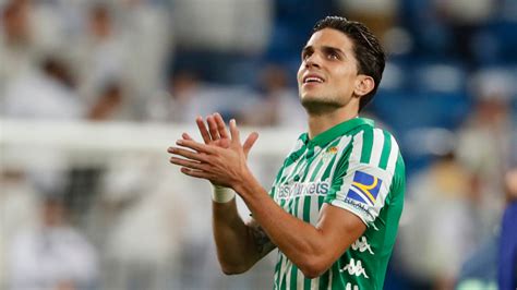 Betis: Bartra: "Los dos equipos llegamos reforzados al derbi" | Marca.com