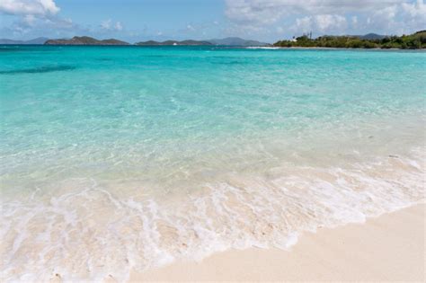 The Best Beaches in St. Thomas, US Virgin Islands • Jetset Jansen