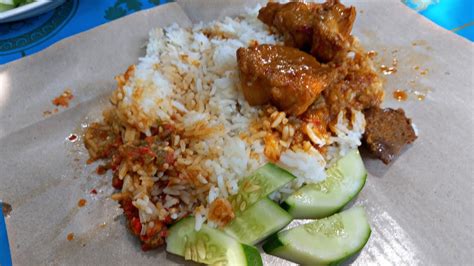 nasi putih kuah gulai full view - MarcostaroEvans