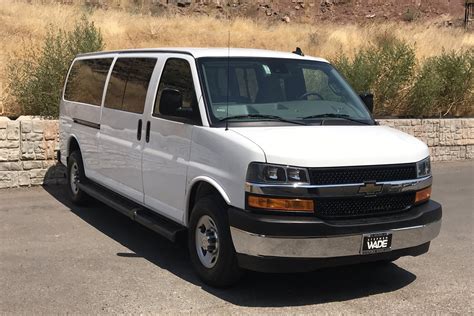 Pre-Owned 2019 Chevrolet Express Passenger LT RWD Full-size Passenger Van