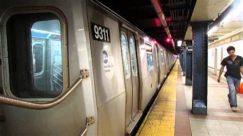 R160 (R) Train At 8 Street - NYU - YouTube