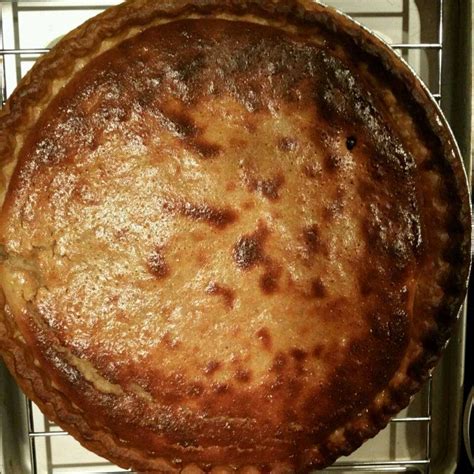 Easy Sour Cream Raisin Pie Recipe