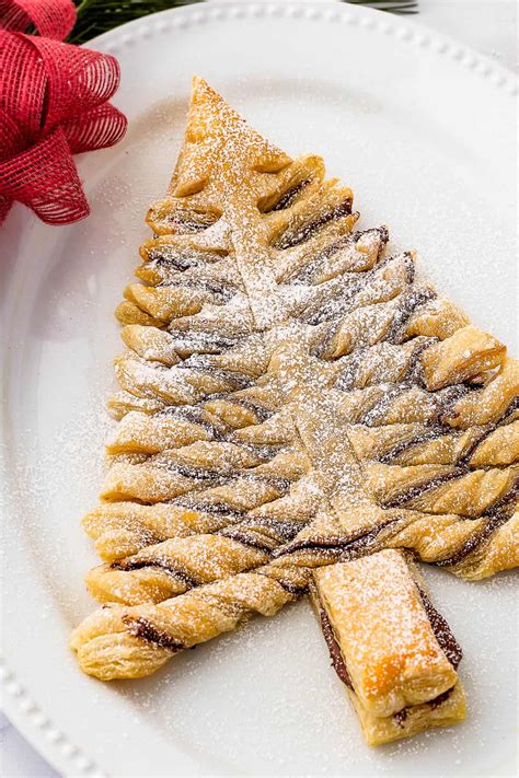 Nutella Puff Pastry Christmas Tree | Easy Weeknight Recipes