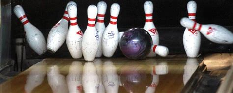 How to Bowl an Easy Bowling Strike in Wii Sports | Capitol Bowl