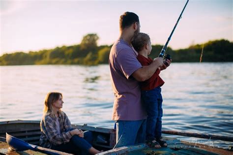 How to Fully Enjoy a Fishing Trip With Your Family