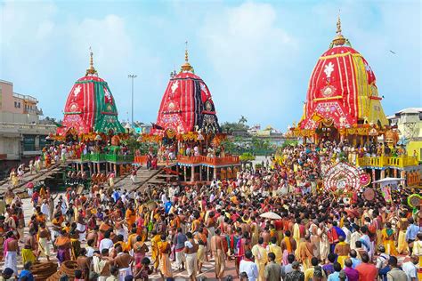 Jagannath temple | Historic Jagannath Rath Yatra begins in Puri ...