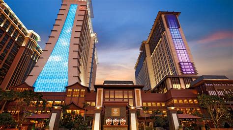 Sheraton Grand: Value Priced Luxury in Glitzy Macau