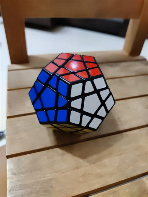 Rubik's cube megaminx, Hobbies & Toys, Toys & Games on Carousell