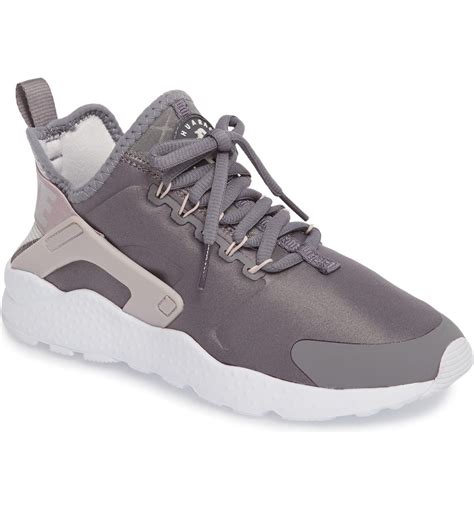 Nike Air Huarache Sneaker (Women) | Nordstrom