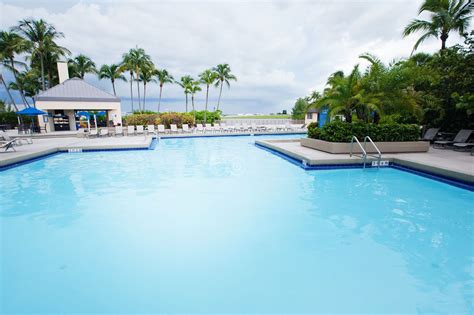 Hilton Miami Airport Blue Lagoon Day Pass | ResortPass