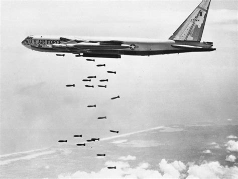 B-52 | Development, Specifications, & Combat History | Britannica