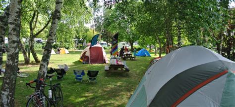 Emplacement halte cyclo/rando - Camping de Bourbon-Lancy - Aquadis Loisirs