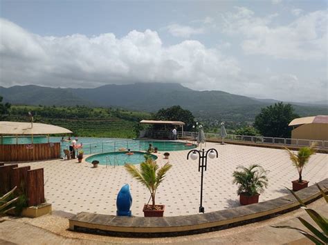 WILDERNEST HILLTOP RESORT (Pune) - Hostel Reviews, Photos, Rate ...