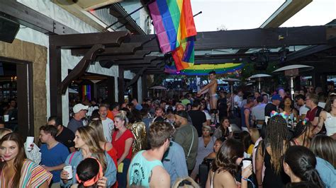 LA Gay Bar The Abbey in West Hollywood Has a Hidden Bakery Inside ...