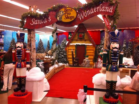 Bass Pro Shops Winter Wonderland - East Memphis Moms