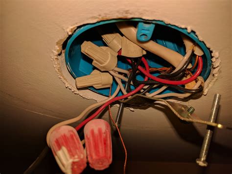 electrical - How is this 3-way switch circuit wired? - Home Improvement Stack Exchange