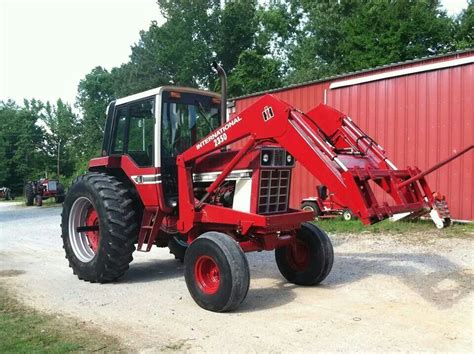 IH 1086 W/IH 2350 LOADER | Case tractors, Vintage tractors, Case ih