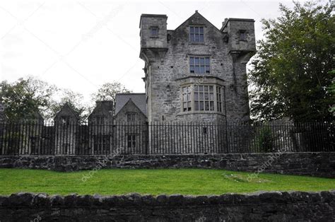 Donegal Castle, Ireland — Stock Photo © naticastillog #46138109