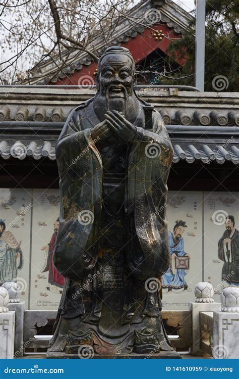 Confucius Statue editorial stock image. Image of educationist - 141610959