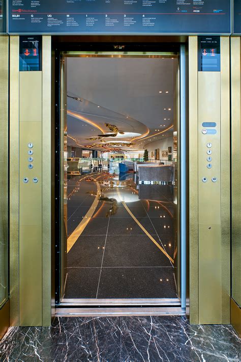 HITACHI ELEVATOR - ICON SIAM