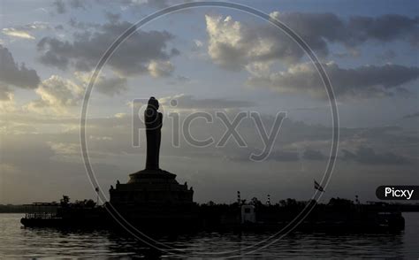 Image of Buddha Statue In Hussain Sagar Lake-YC061583-Picxy