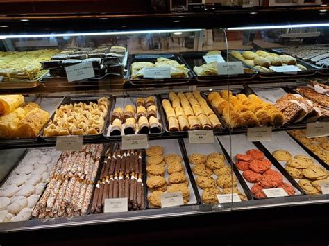 ASTORIA PASTRY SHOP, Royal Oak - Updated 2024 Restaurant Reviews, Photos & Phone Number ...