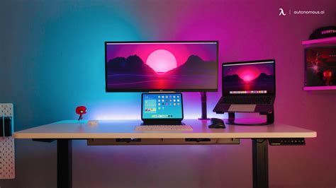 21 Multi-monitor Computer Desk Setup Ideas for Tech Lovers