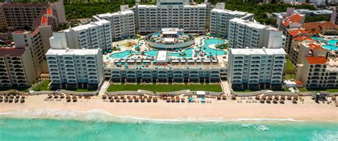 Hilton Cancun Mar Caribe All-Inclusive Resort