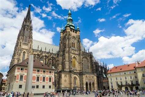 Visiting Prague Castle and St Vitus Cathedral: What you need to know