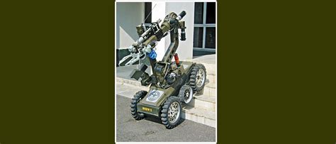 Pune cops to get Daksh robot