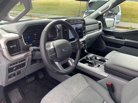 2022 Ford F-150 Lightning: 27 Interior Photos | U.S. News