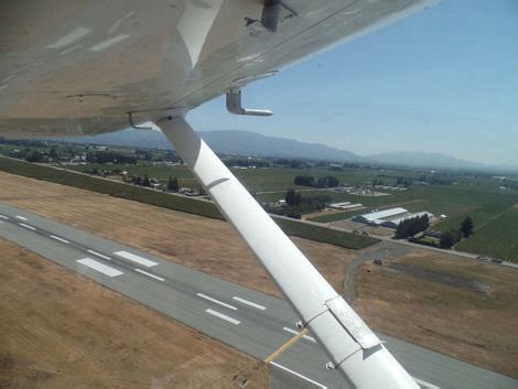 Pilot’s View During Takeoff in a Cessna 172 | Best Pictures in the World